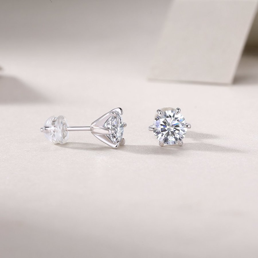 Khuyên tai nữ kim cương Moissanite