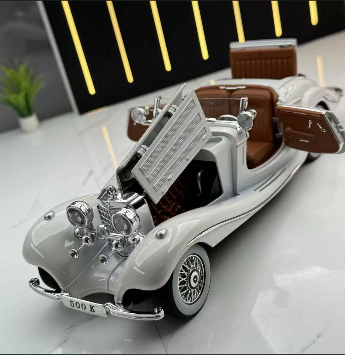 Benz 500K tỉ lệ 1:18