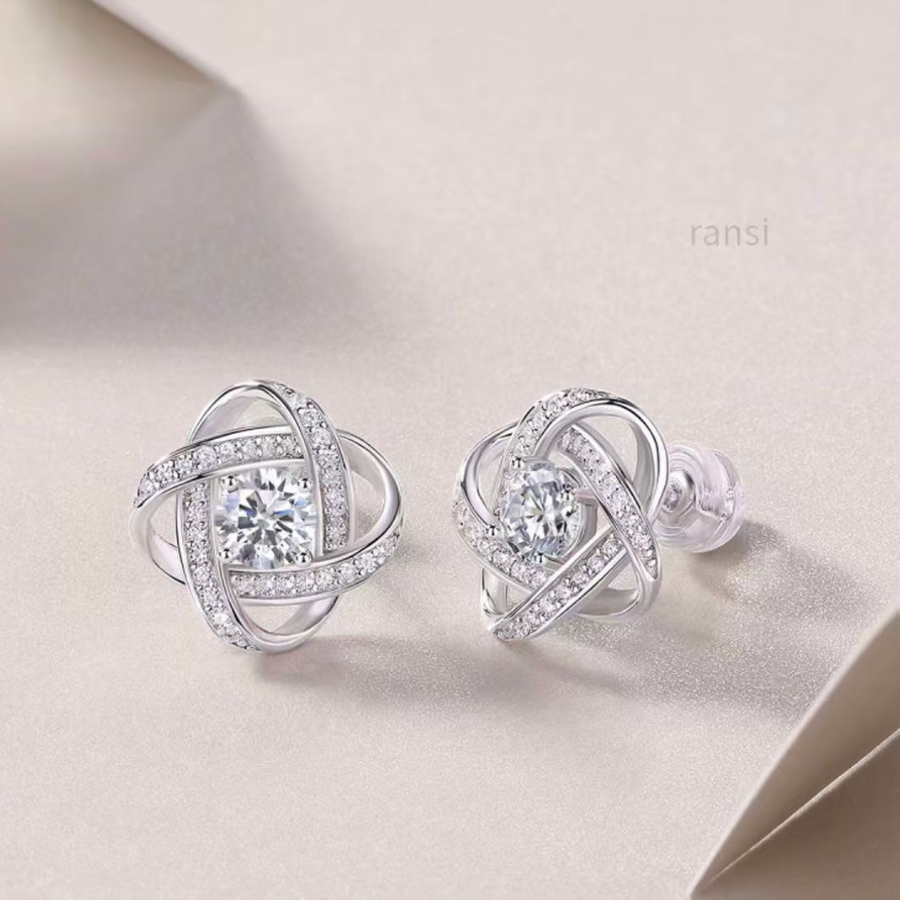 Khuyên tai nữ kim cương Moissanite